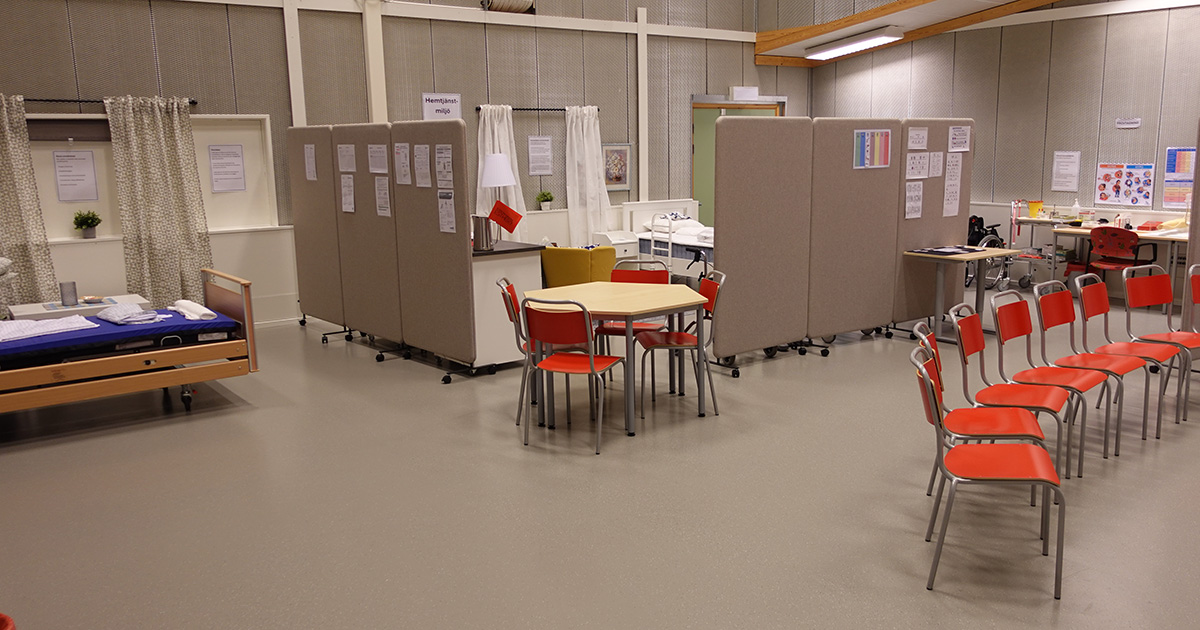 Anpassade och praktiska lokaler för vård- och omsorgsutbildningen.